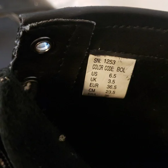 Vintage 90s chunky heel leather boot - Picture 8 of 11